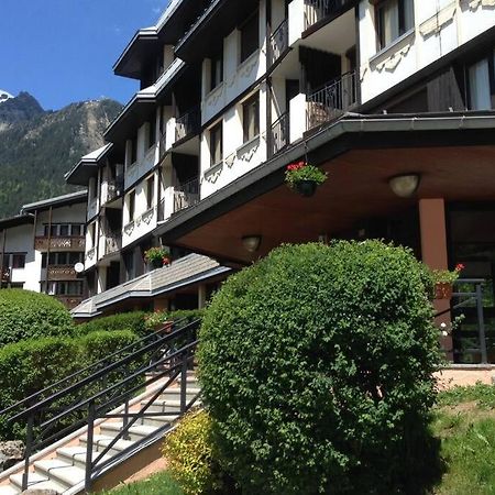 Apartmán Au Coeur De Chamonix, Un Ecrin De Verdure Exteriér fotografie