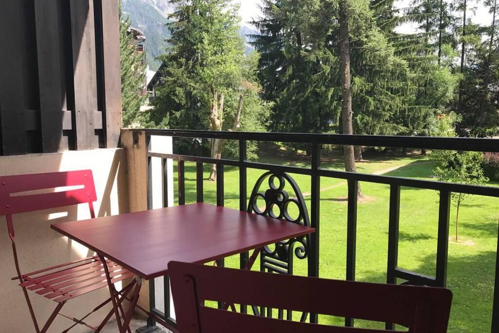 Apartmán Au Coeur De Chamonix, Un Ecrin De Verdure Exteriér fotografie