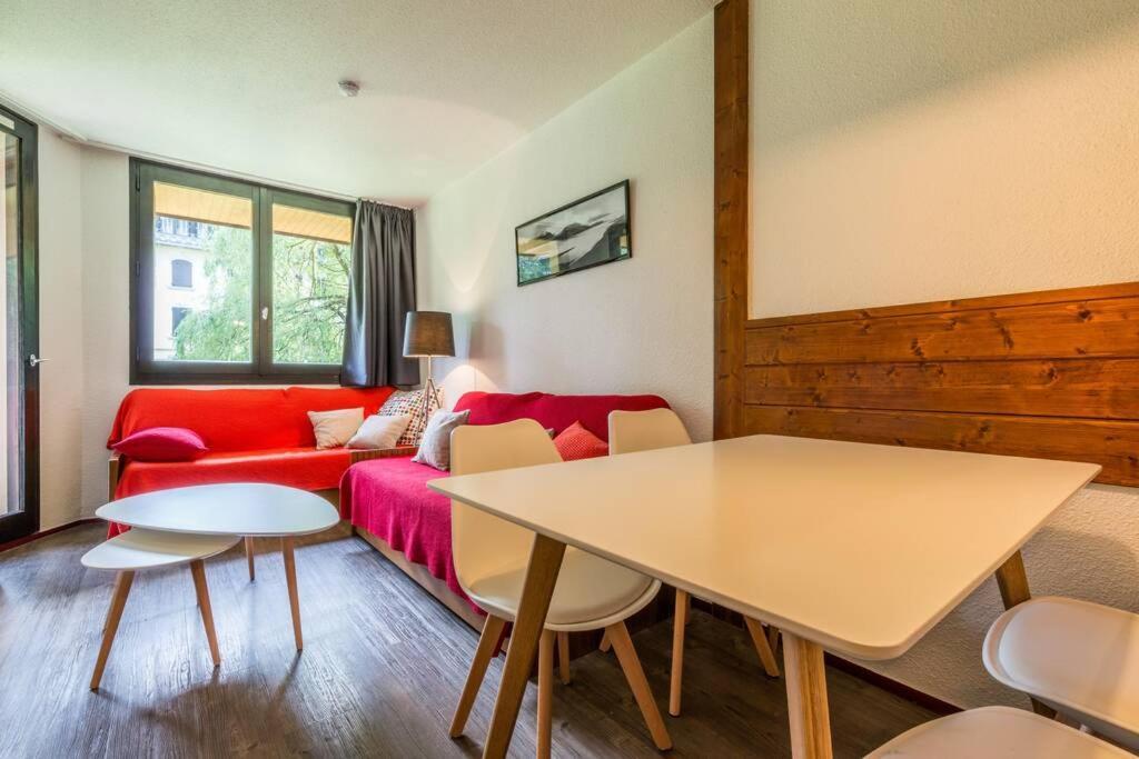 Apartmán Au Coeur De Chamonix, Un Ecrin De Verdure Exteriér fotografie